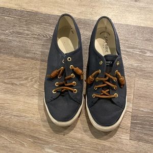 Sperry  Sneakers